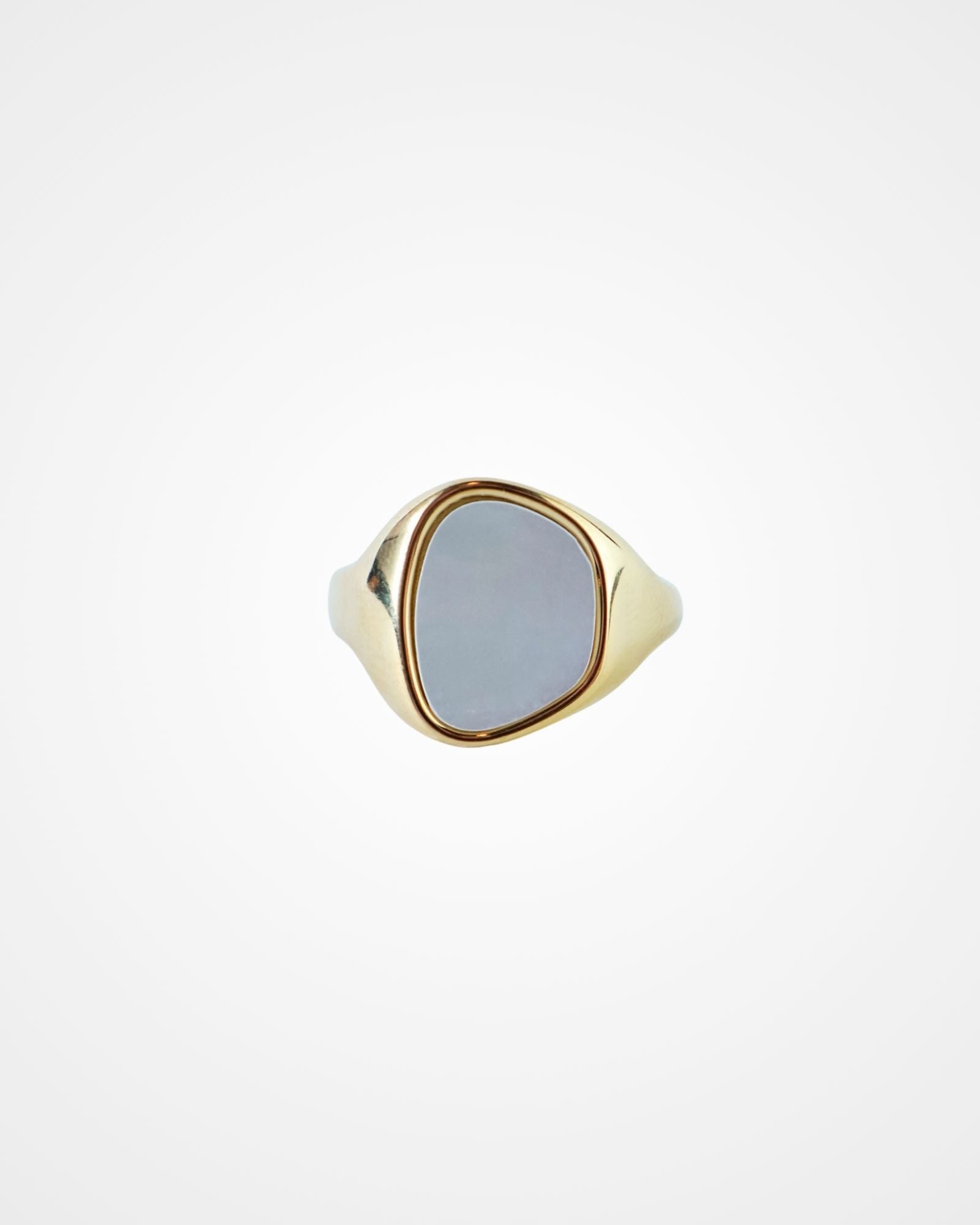 Nacar chunky ring