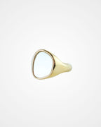 Nacar chunky ring