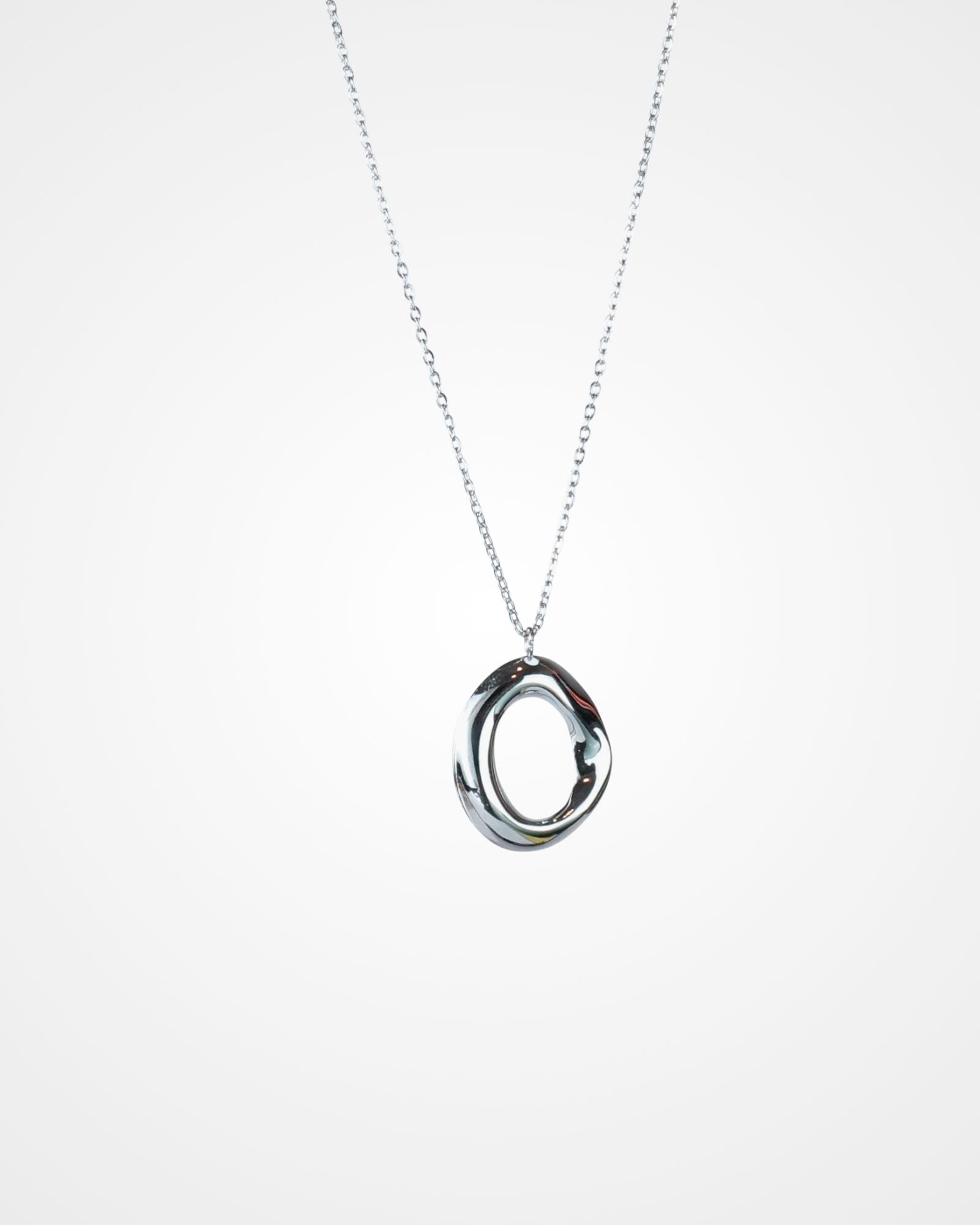 Oval Silver Basic