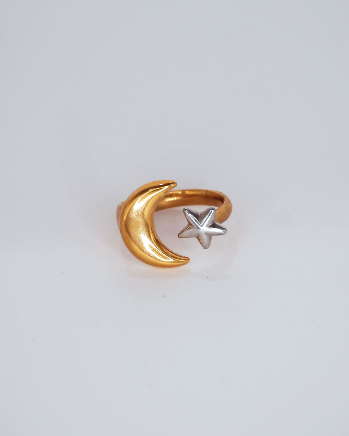 Ivanna Ring