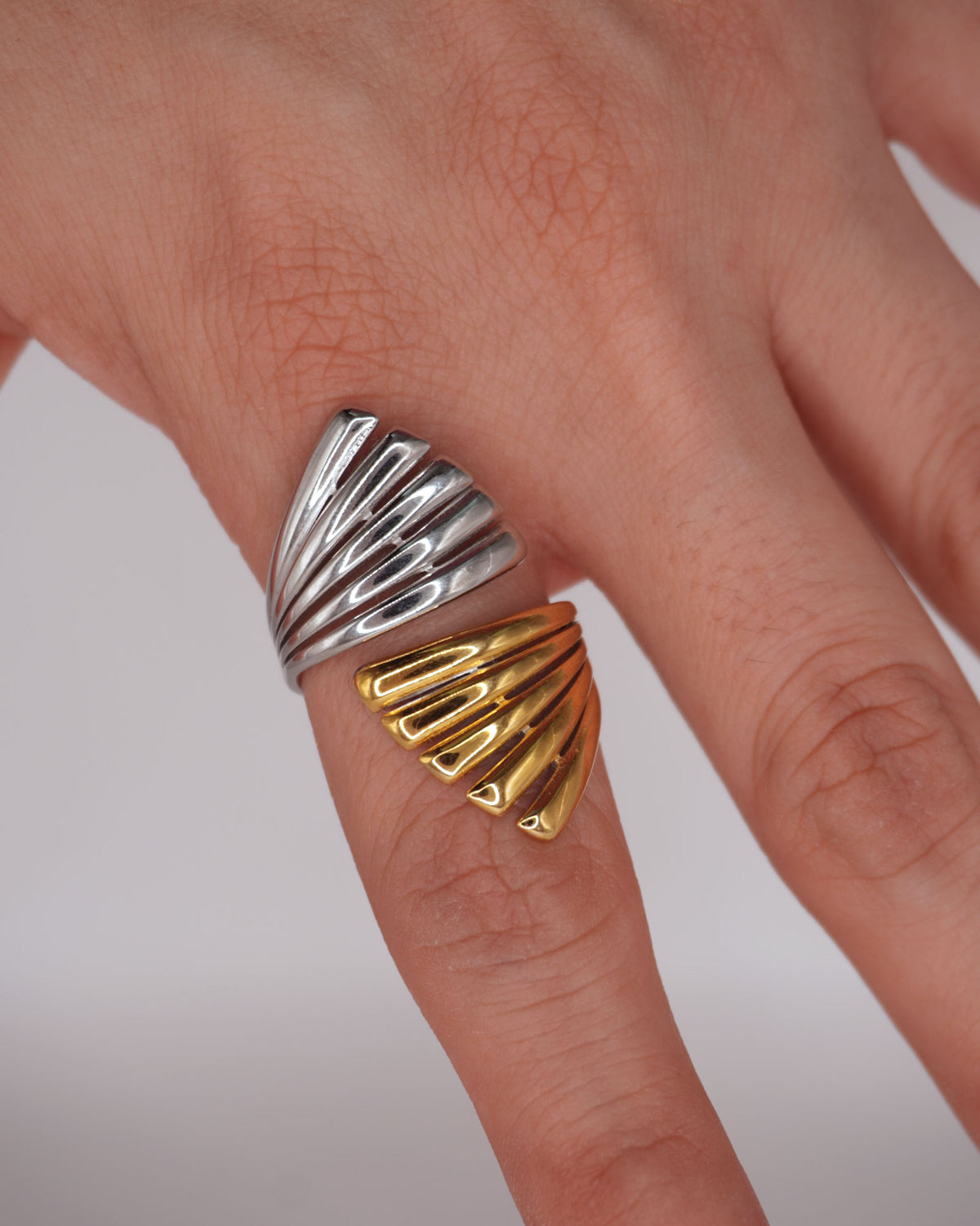 Claude Ring